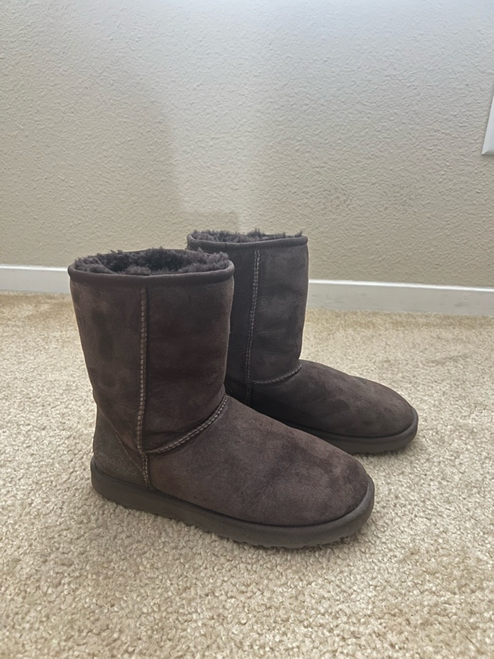 UGG Classic Short Winter Boots in Dark Brown Suede